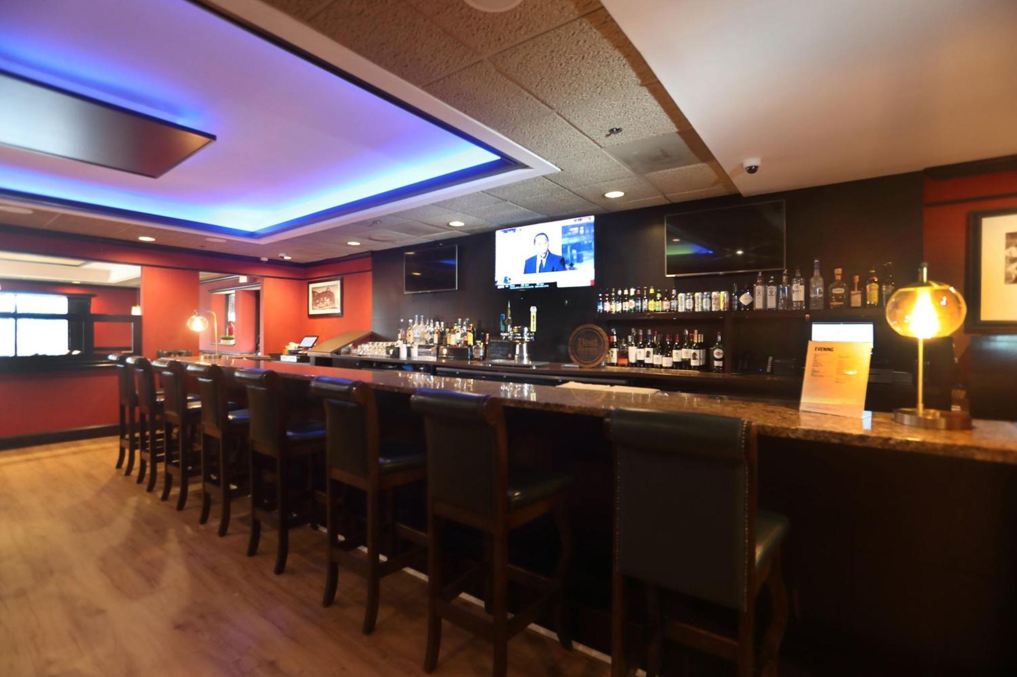 Four Points By Sheraton Wakefield Boston Hotel & Conference Center Екстериор снимка