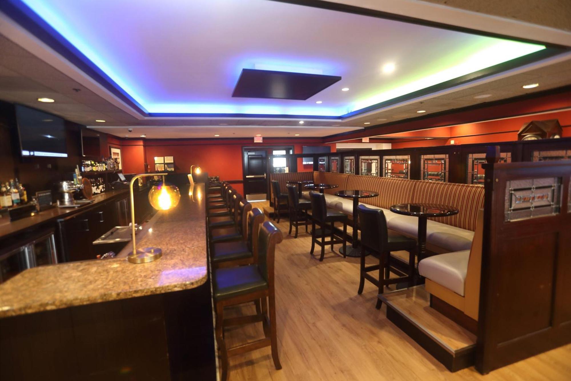 Four Points By Sheraton Wakefield Boston Hotel & Conference Center Екстериор снимка
